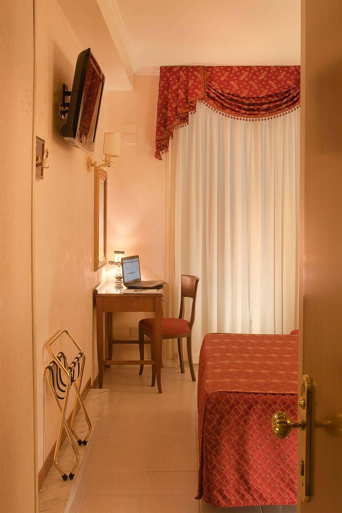Hotel Silla Rom Exterior foto